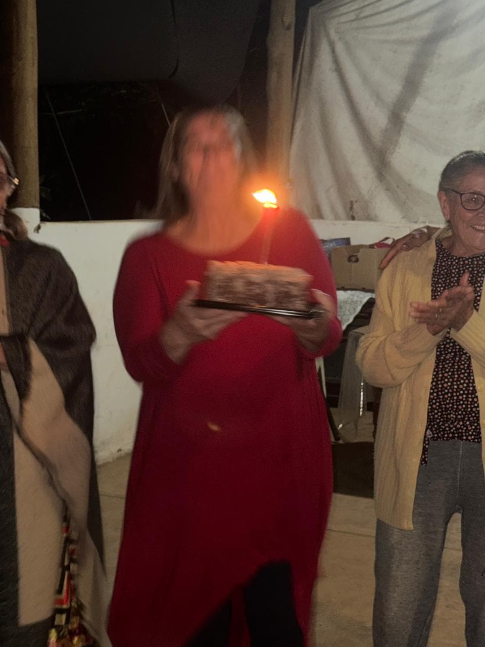 A SABEDORIA DA CORUJA — ENXERGAR ALÉM DO QUE OS OLHOS VEEM. Silêncio, intuição, discernimento e a sabedoria de atravessar os ciclos. A Coruja nos convida ao silêncio e à observação para reconhecer aquilo que precisa ser visto e atravessar as mudanças com consciência. — foto 29