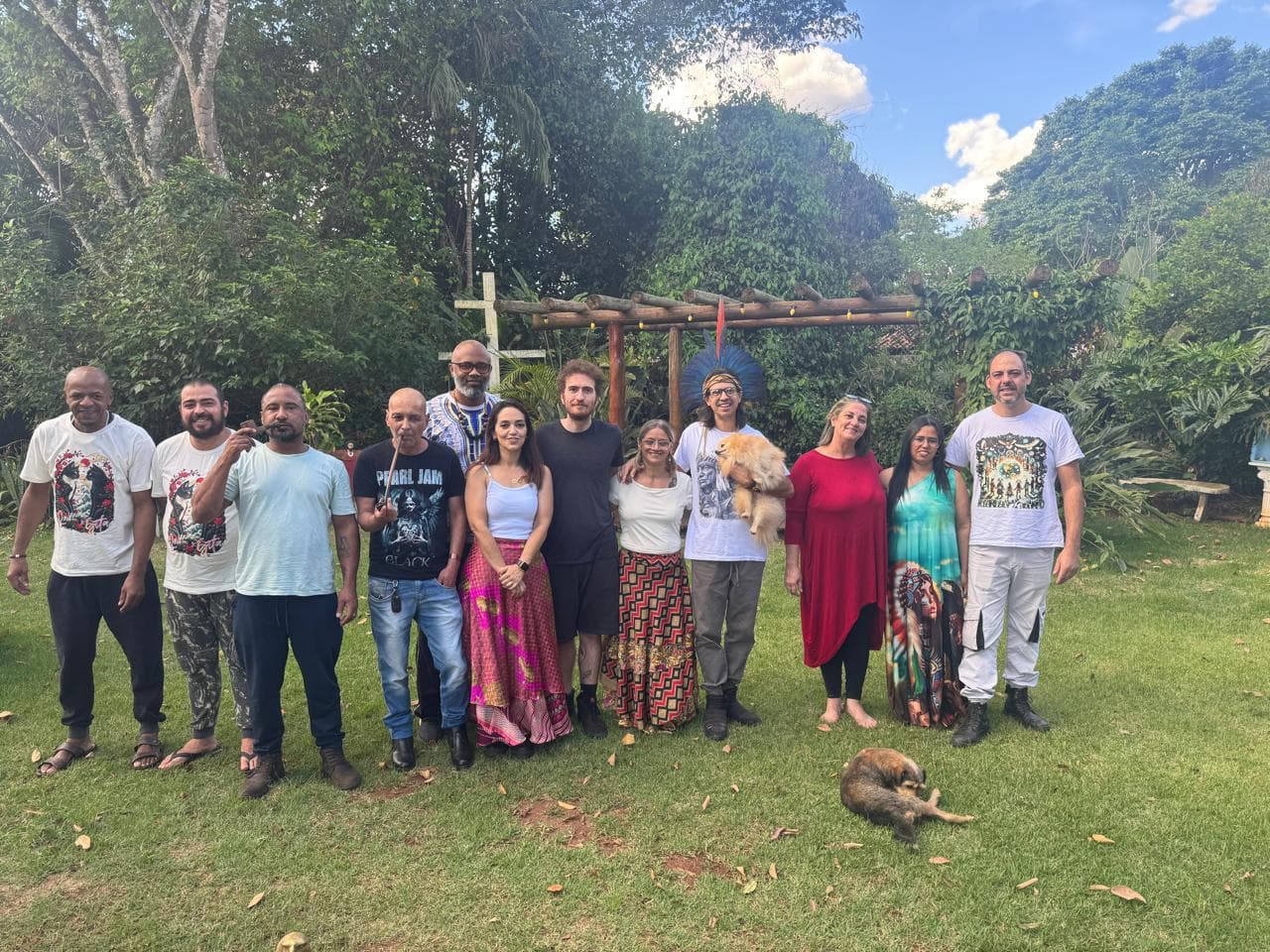 A SABEDORIA DA CORUJA — ENXERGAR ALÉM DO QUE OS OLHOS VEEM. Silêncio, intuição, discernimento e a sabedoria de atravessar os ciclos. A Coruja nos convida ao silêncio e à observação para reconhecer aquilo que precisa ser visto e atravessar as mudanças com consciência. — foto 21